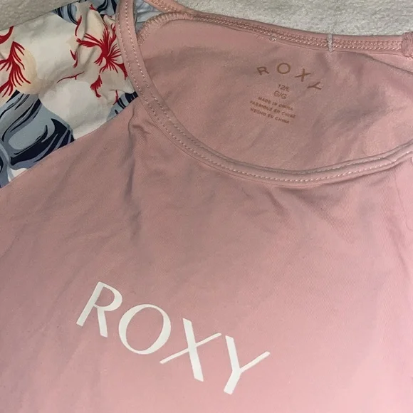Girls Roxy Rashguard - Picture 2 of 6